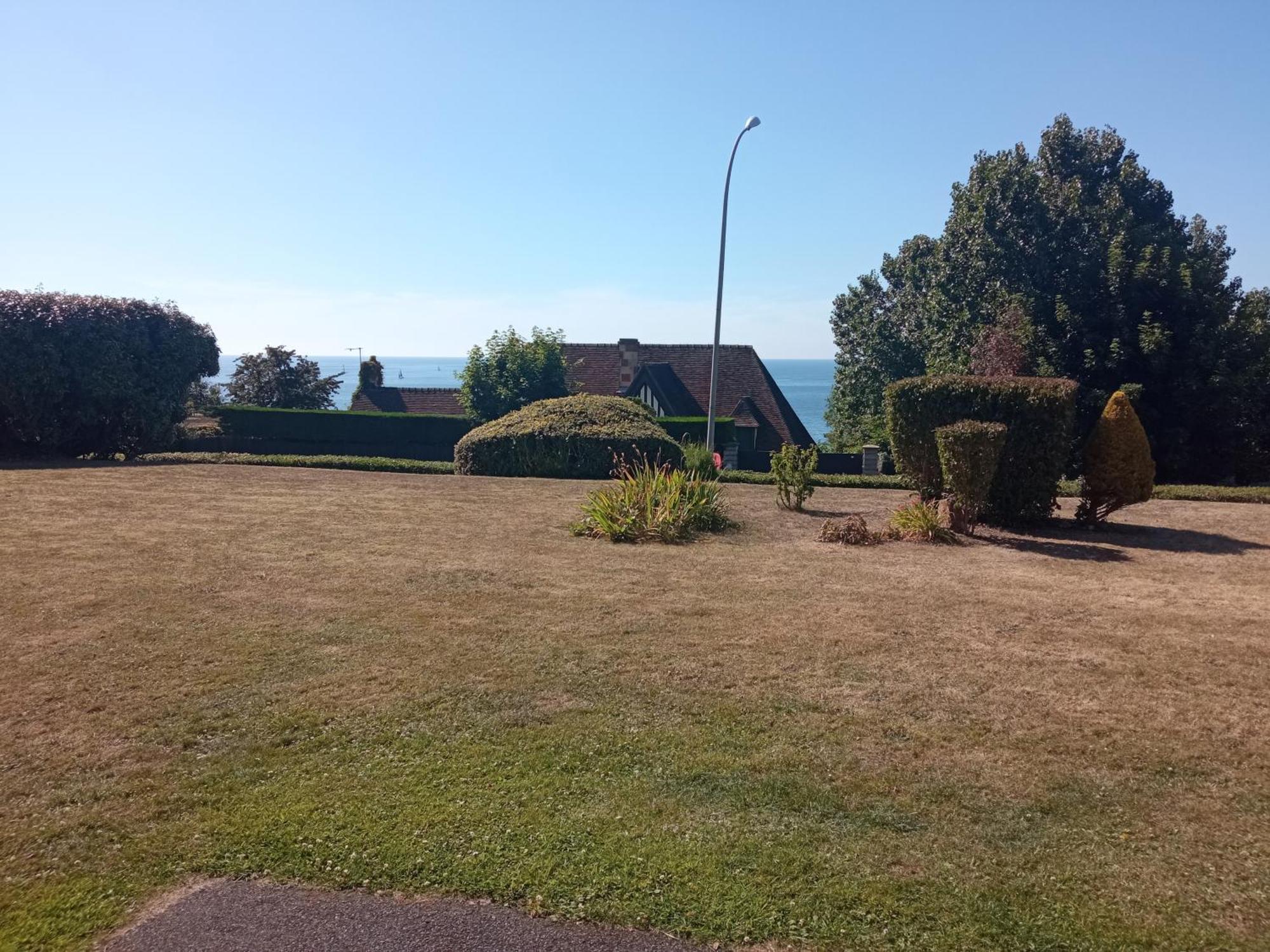 Appartement 45M2 - Proche Deauville - Vue Mer Bénerville-sur-Mer Exterior foto